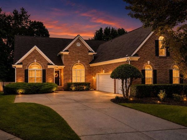 529 Morning Place Way, Suwanee, GA 30024