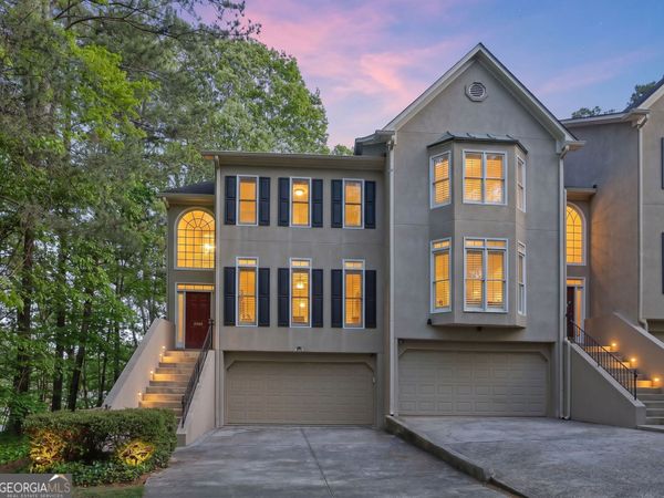 2588 Oakwood Way SE, Smyrna, GA 30080