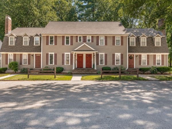 759 Wellman Avenue, Unit 759, Chelmsford, MA 01863