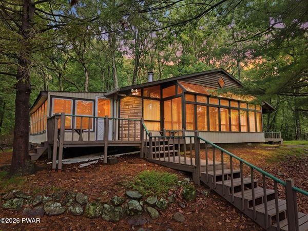 200 Purple Martin Drive, Bushkill, PA 18324