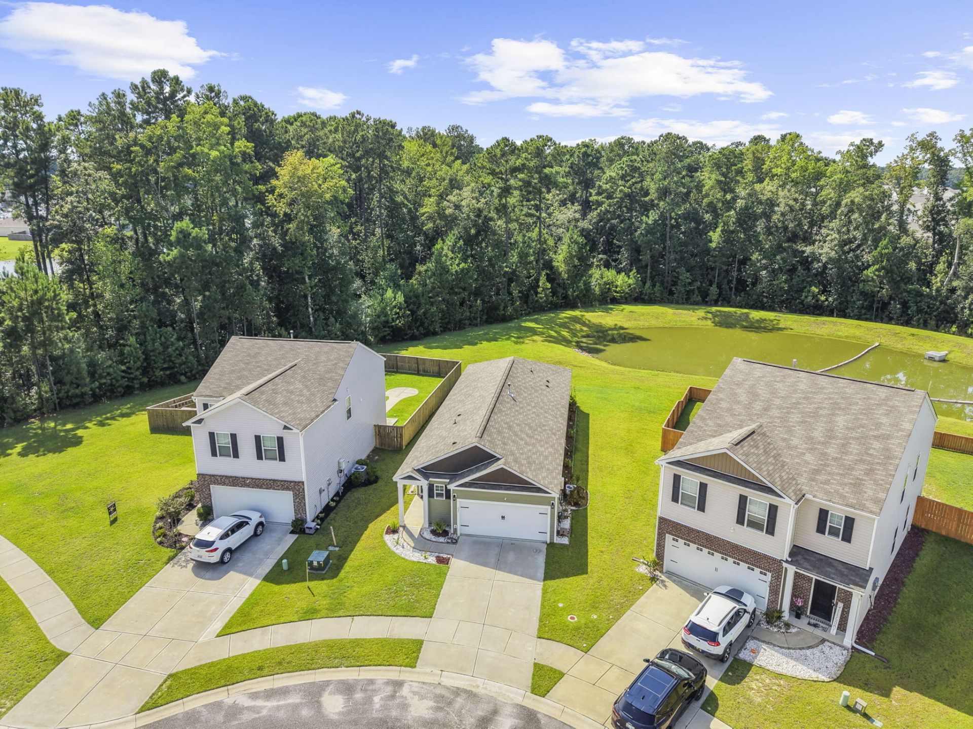 627 Silver Spruce Street Photo 32