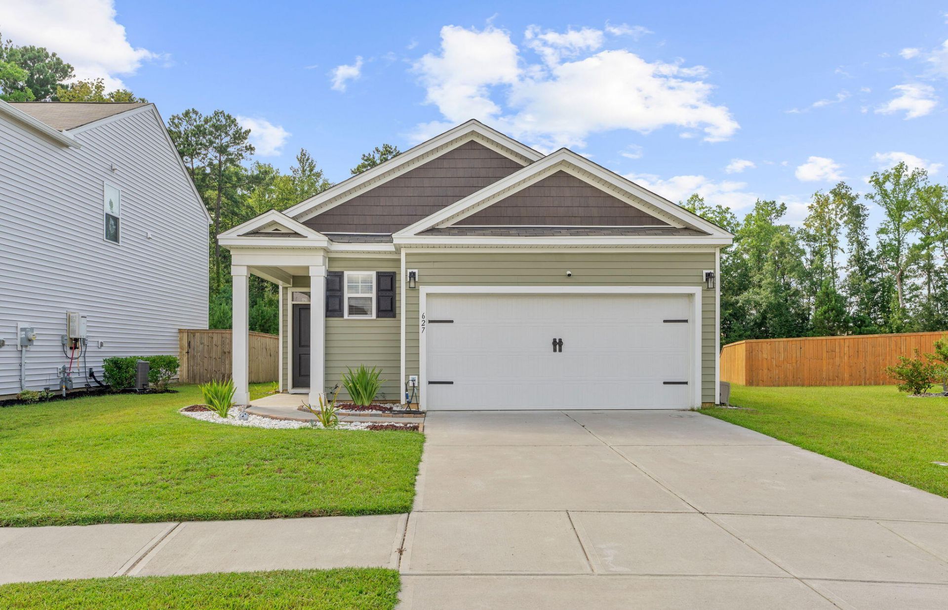 627 Silver Spruce Street Photo 33