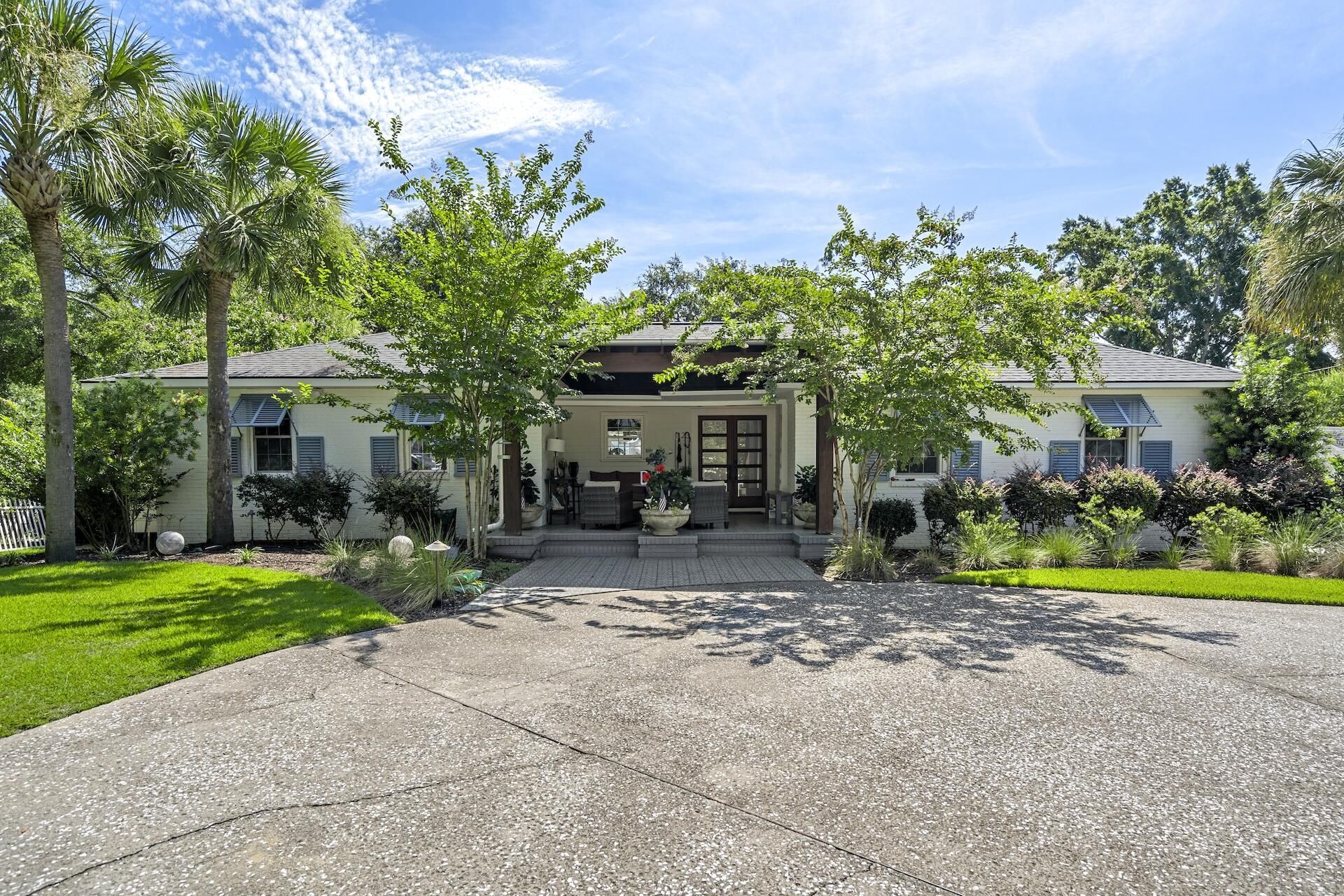 1123 Garland Road Photo 4