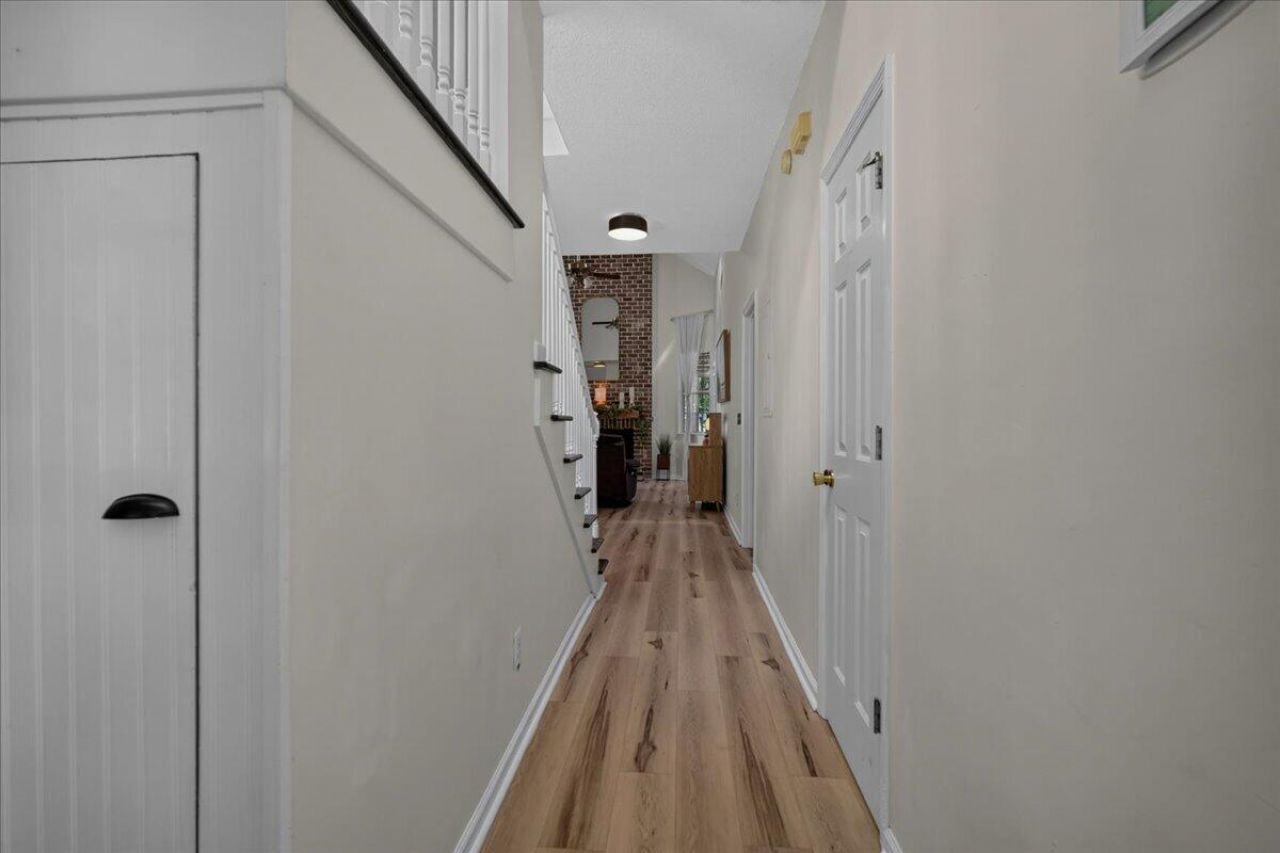 2452 Fulford Court Photo 14