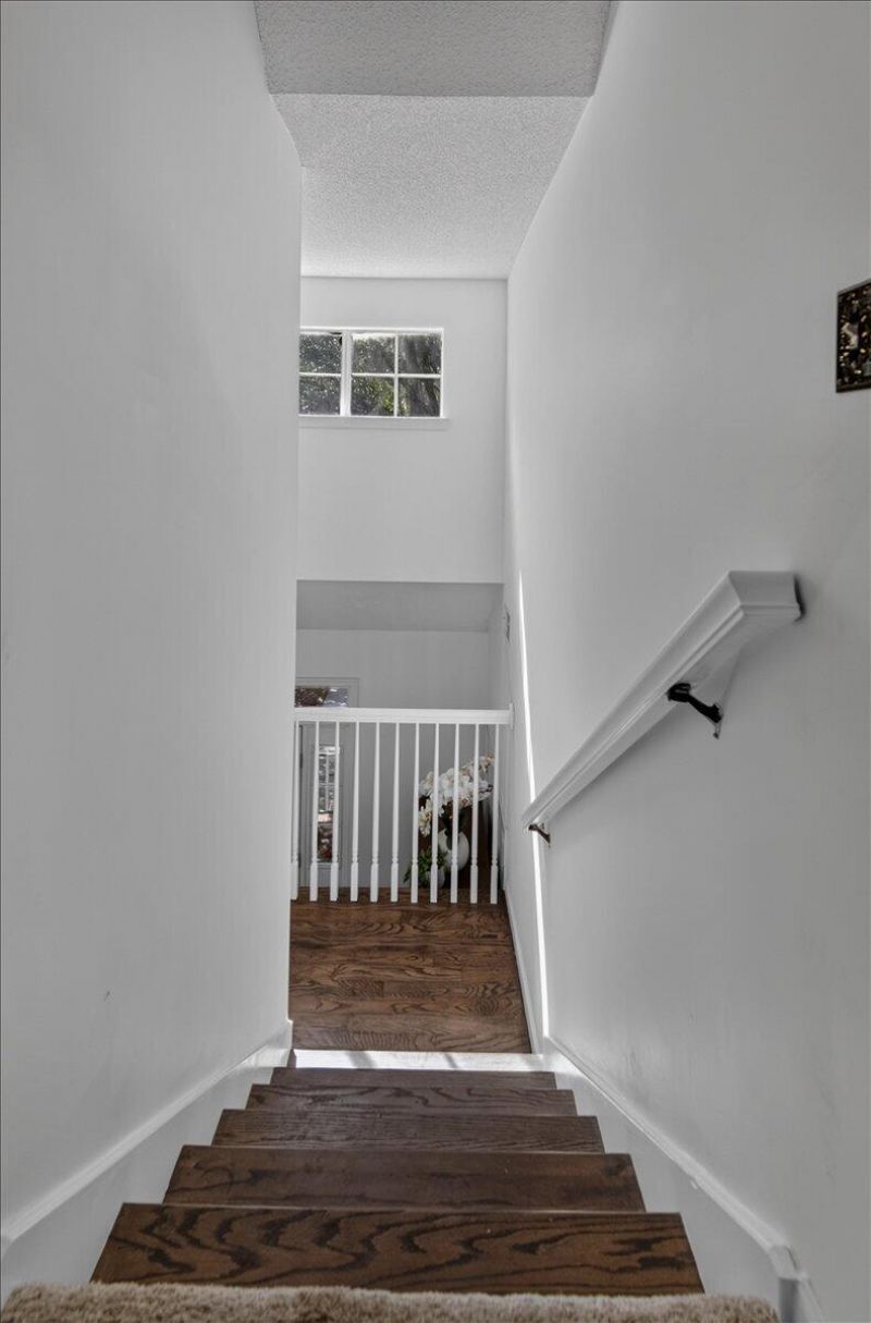 2452 Fulford Court Photo 34