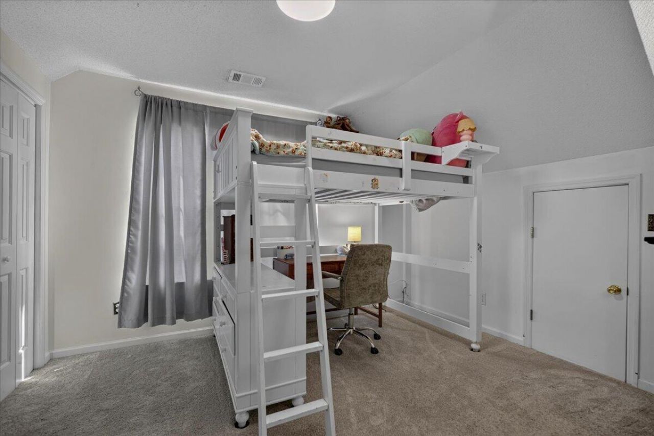 2452 Fulford Court Photo 37
