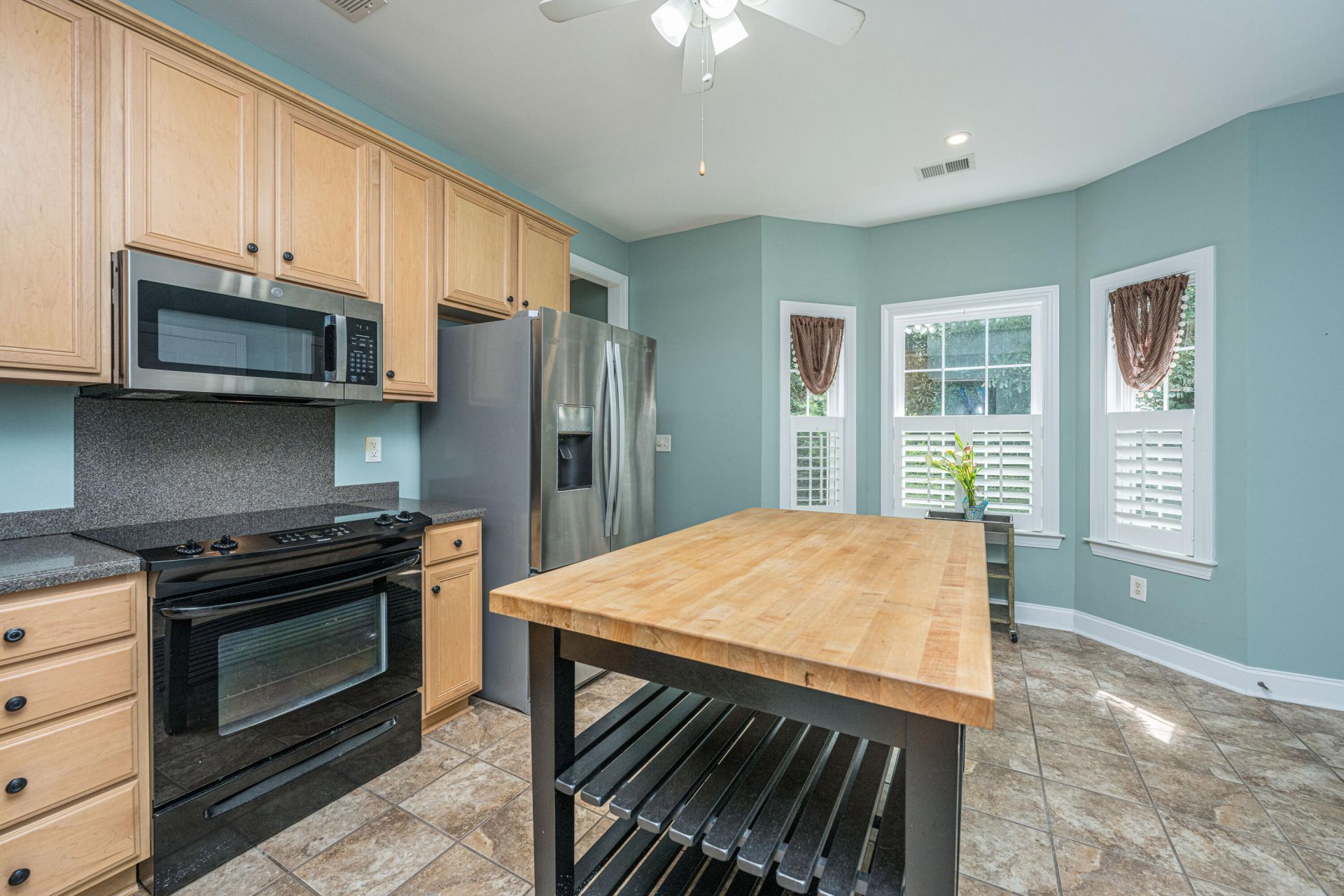 9124 Woodcreek Court Photo 13