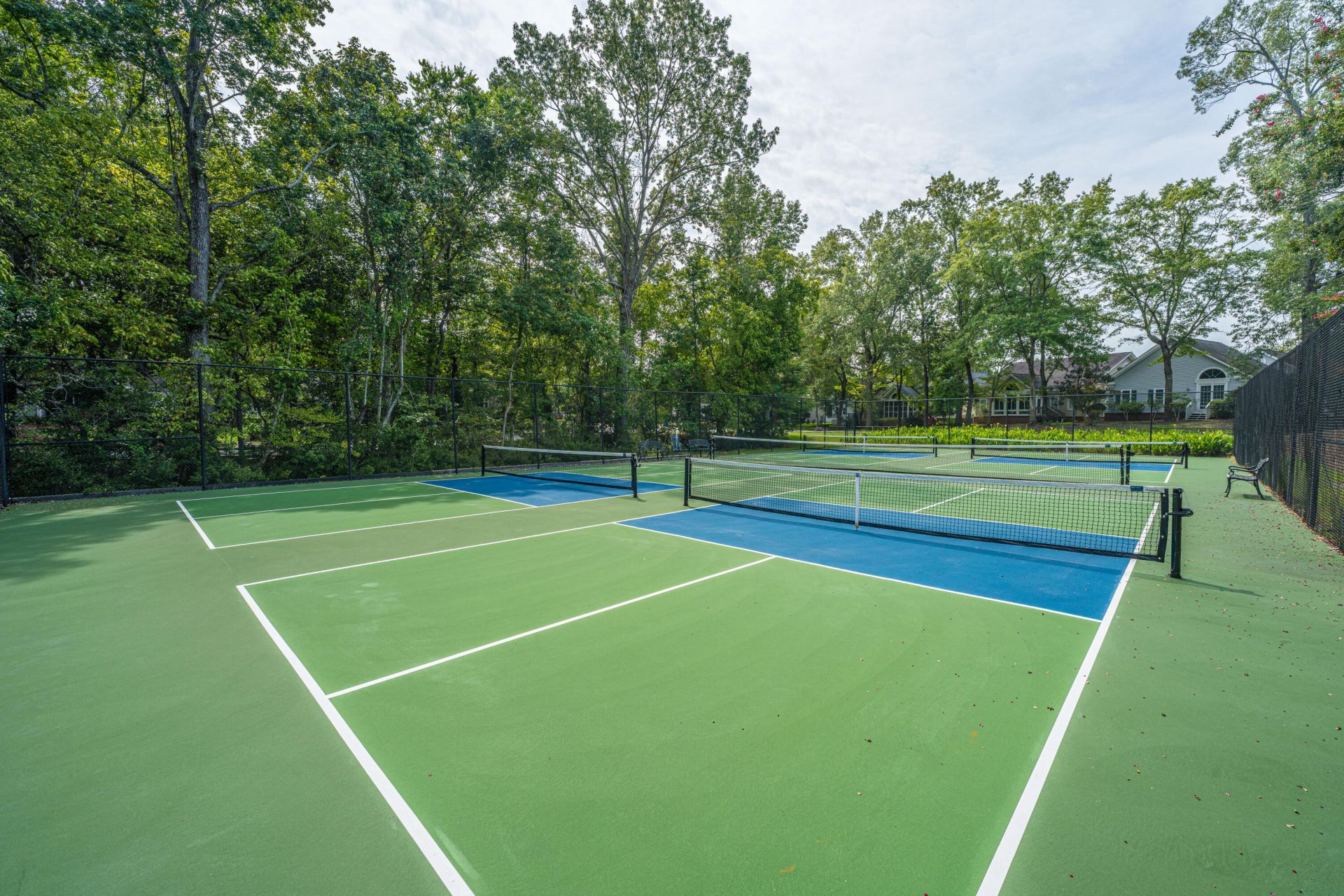 9124 Woodcreek Court Photo 35