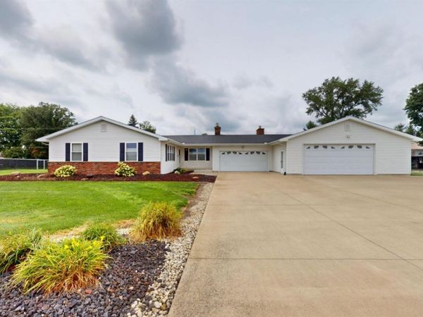 474 County Road 108, Fremont, OH 43420