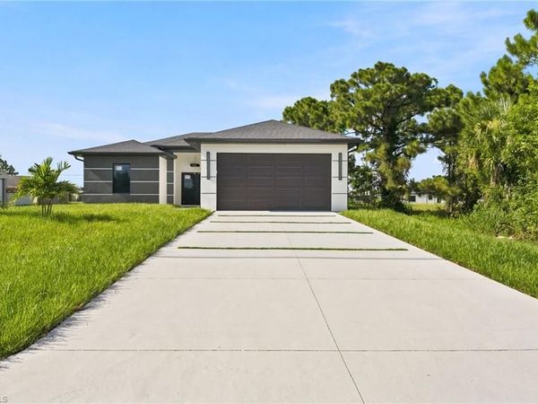 2818 13th ST SW, LEHIGH ACRES, FL 33976