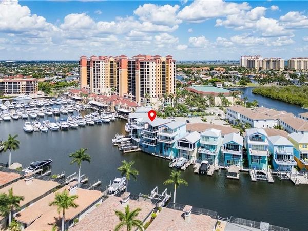 5874 Shell Cove DR , CAPE CORAL, FL 33914