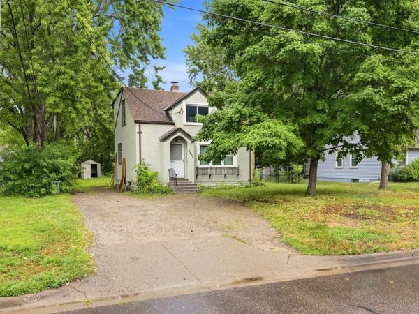 5432 Bryant Avenue N, Brooklyn Center, MN 55430