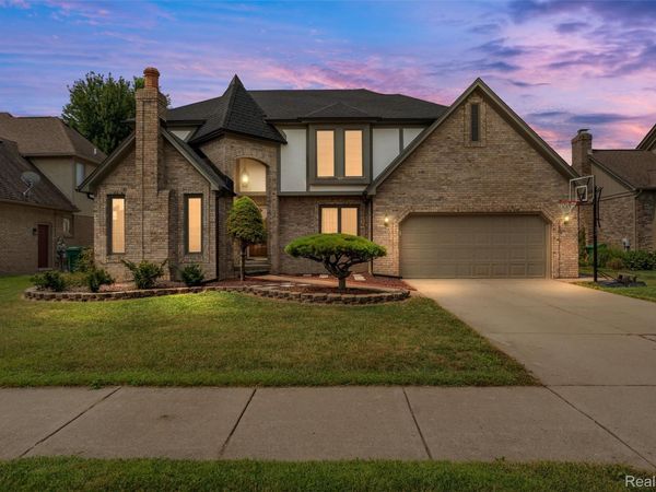 47105 Liberty Bell Road E, Macomb Township, Mi 48044