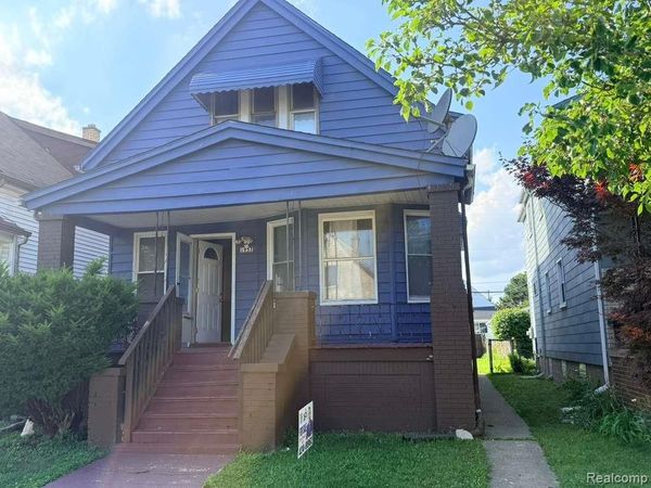 1957 Yemans Street , Hamtramck, Mi 48212