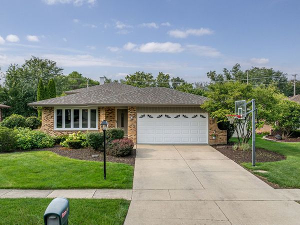 2964 Drover Lane , Darien, IL 60561