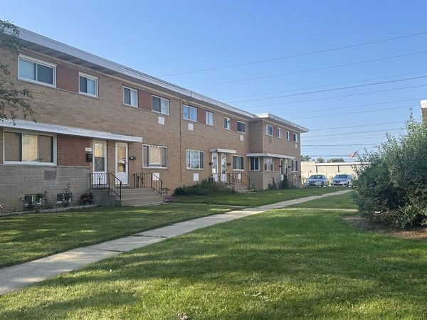 8658 Gregory Ln  unit C Lane , Unit c, Des Plaines, IL 60016