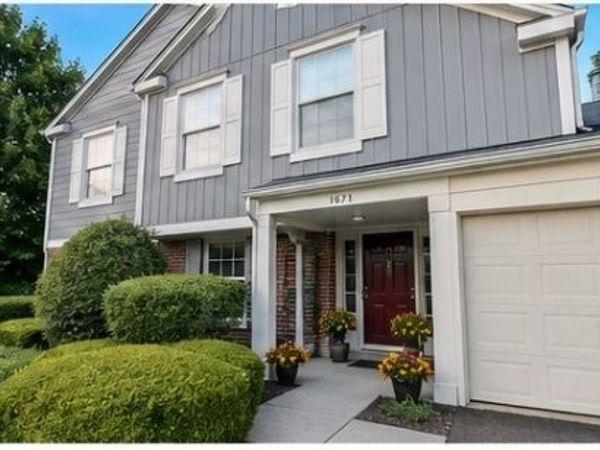 1671 Grosvenor Circle , Unit B, Wheaton, IL 60189