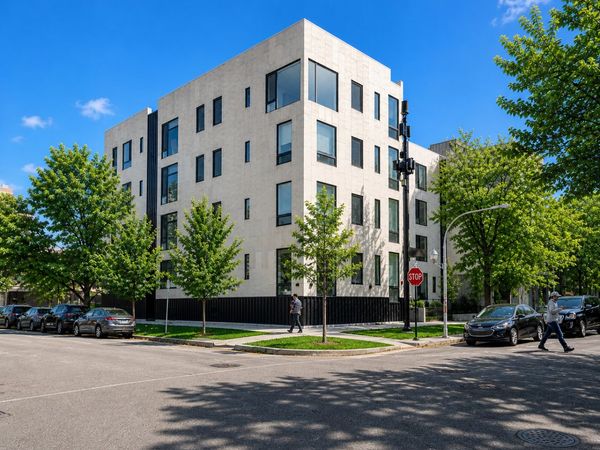 3757 N Sheffield Avenue , Unit 408, Chicago, IL 60613
