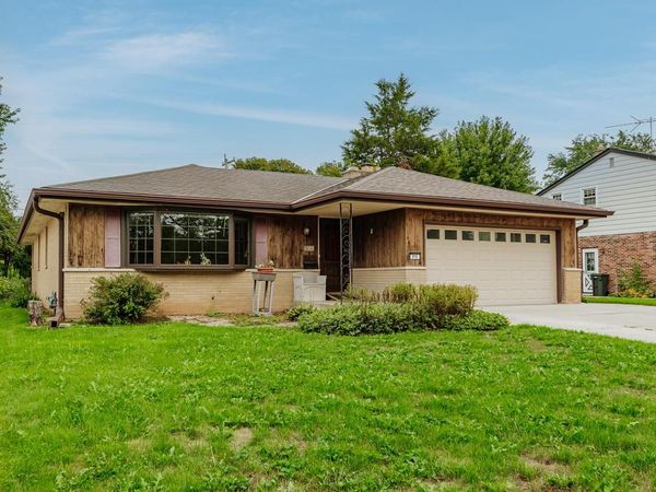 916 S 120th STREET, West Allis, WI 53214