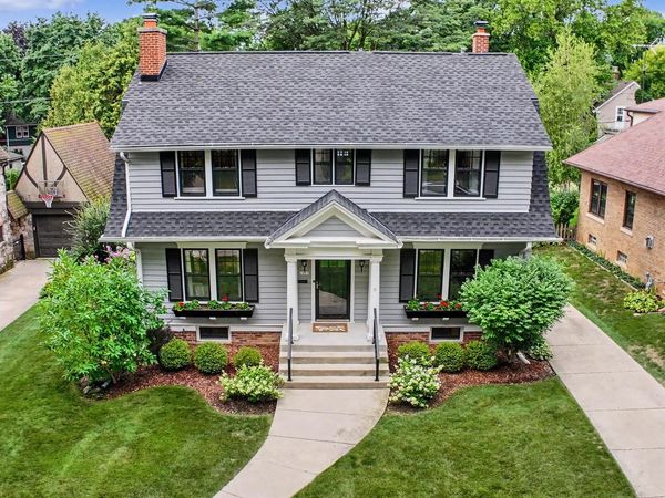 2029 Underwood AVENUE, Wauwatosa, WI 53213