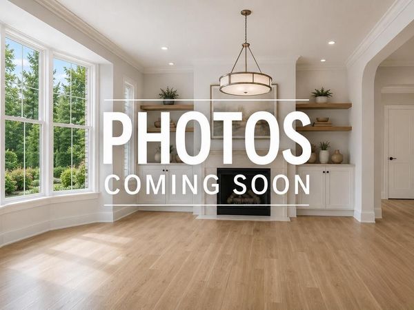 1128 Downing DRIVE, Waukesha, WI 53186