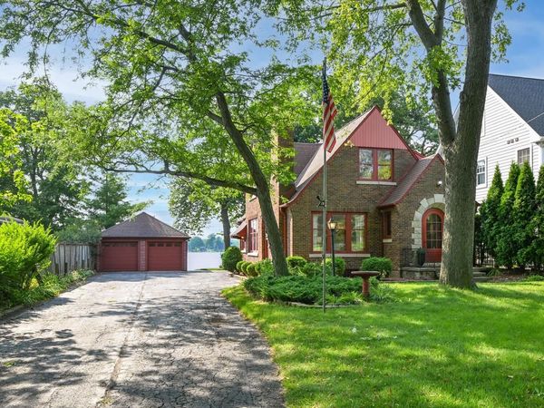 7110 S Loomis ROAD, Waterford, WI 53185