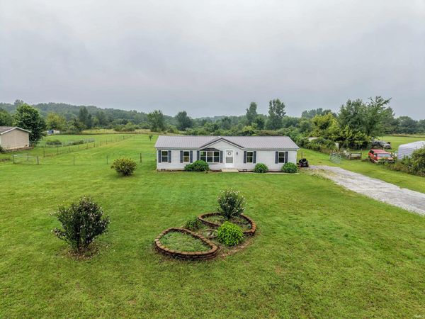 8413 W 500 S, Hudson, IN 46747
