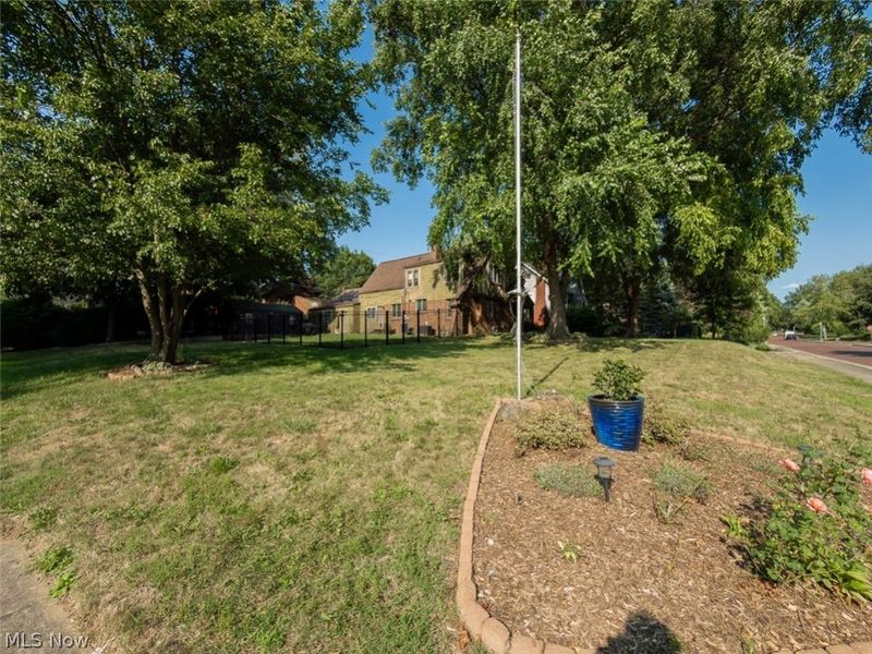 421 21st Street NW, Canton, OH 44709 Photo 8