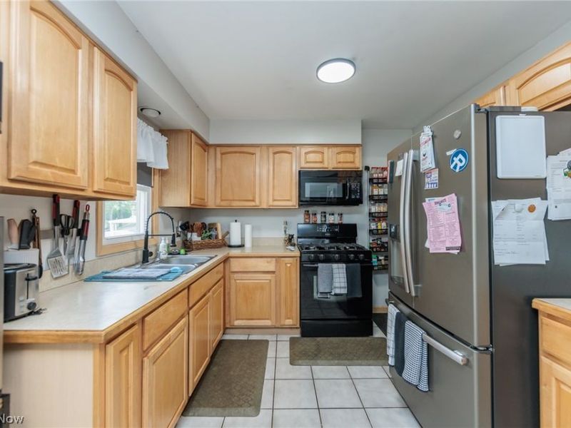 88 E Catawba Avenue, Akron, OH 44301 Photo 21