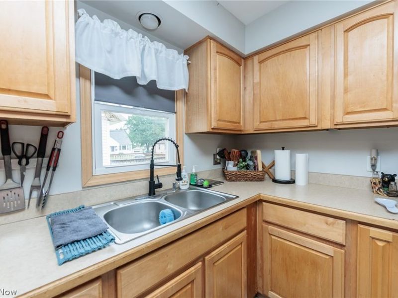 88 E Catawba Avenue, Akron, OH 44301 Photo 22