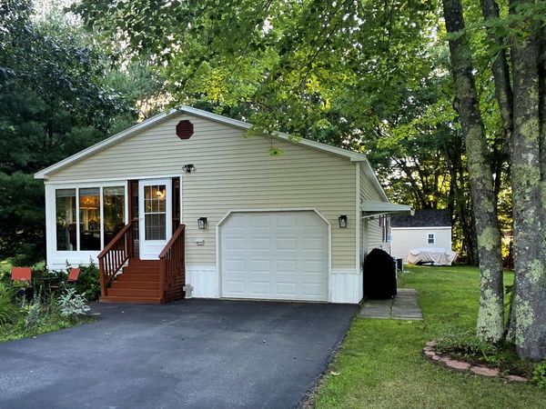 27 Chickadee Drive, Alfred, ME 04002