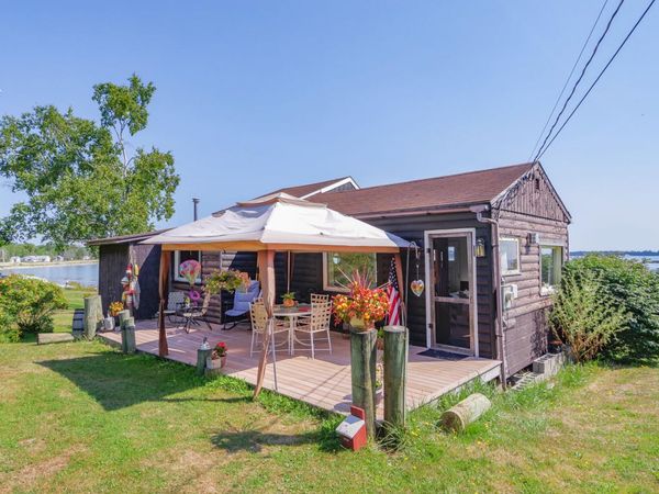 79 Canns Beach Road, Owls Head, ME 04854