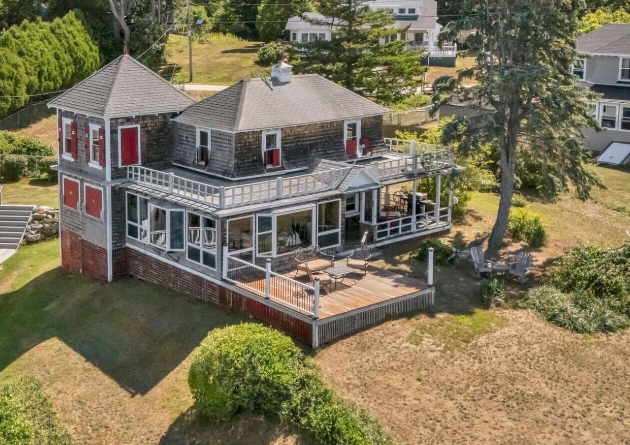 100 Island Avenue, Long Island, ME 04050 Main Photo