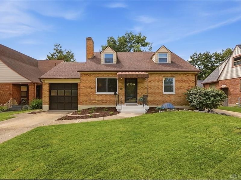 715 Broadmoor Drive, Dayton, OH 45419 Photo 3