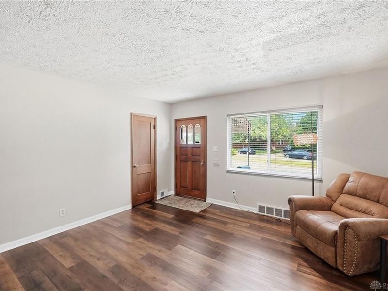 715 Broadmoor Drive, Dayton, OH 45419 Photo 6