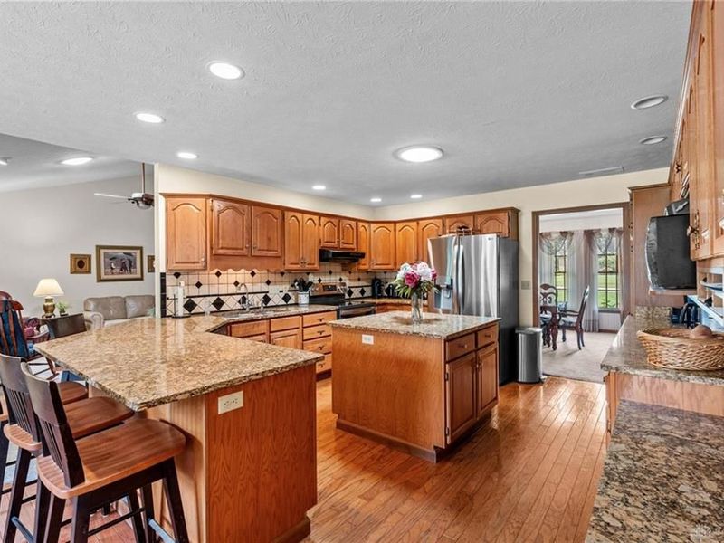 8495 Highmount Drive, Springboro, OH 45066 Photo 11
