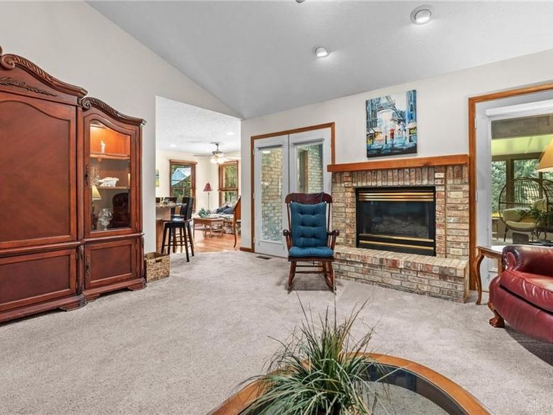 8495 Highmount Drive, Springboro, OH 45066 Photo 7