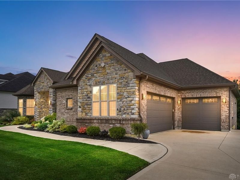8009 Bennington Drive, West Chester, OH 45241 Photo 3