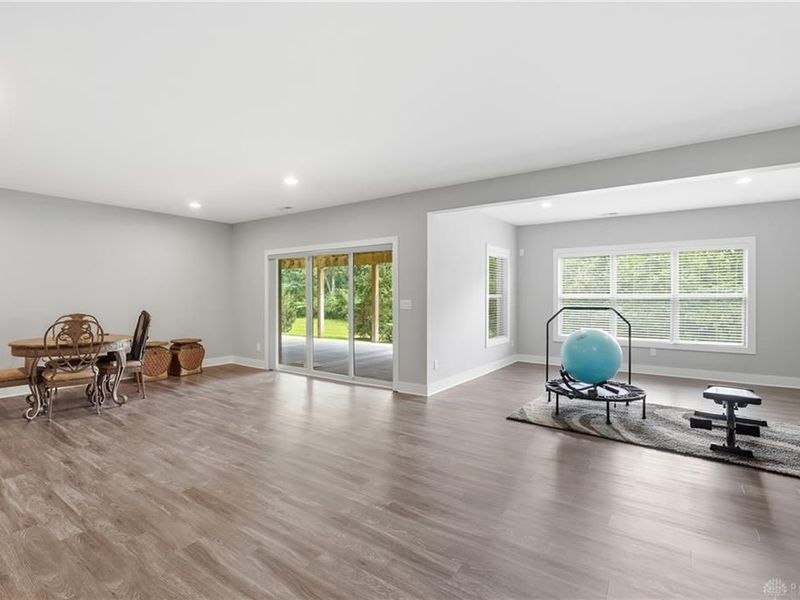 8009 Bennington Drive, West Chester, OH 45241 Photo 3