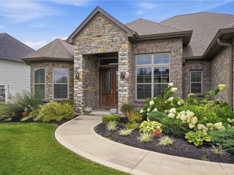 8009 Bennington Drive, West Chester, OH 45241 Photo 4