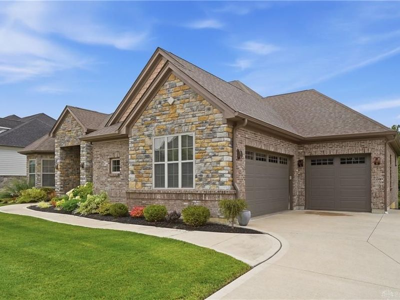 8009 Bennington Drive, West Chester, OH 45241 Photo 6