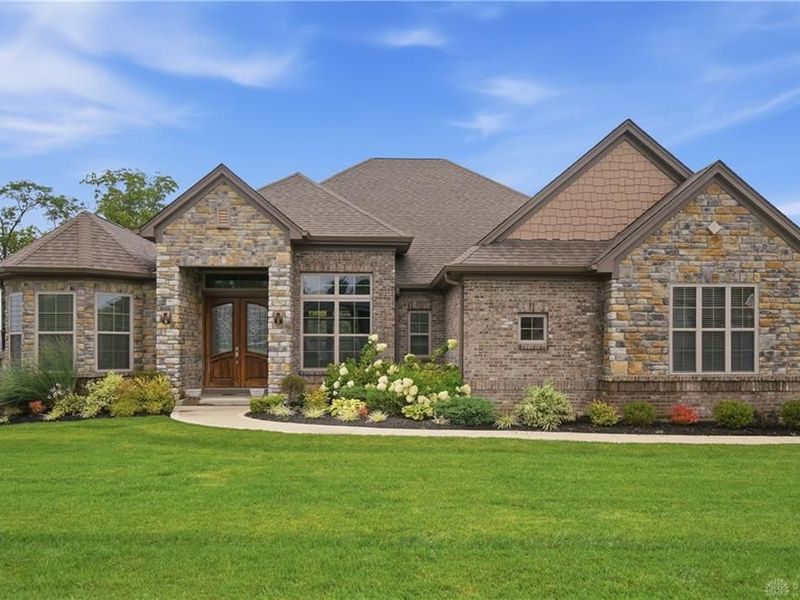8009 Bennington Drive, West Chester, OH 45241 Photo 6
