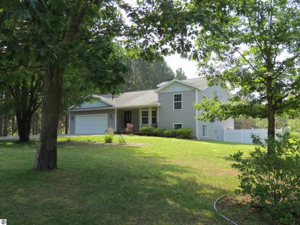 10763 Sweet Lilac Lane, Interlochen, MI 49643