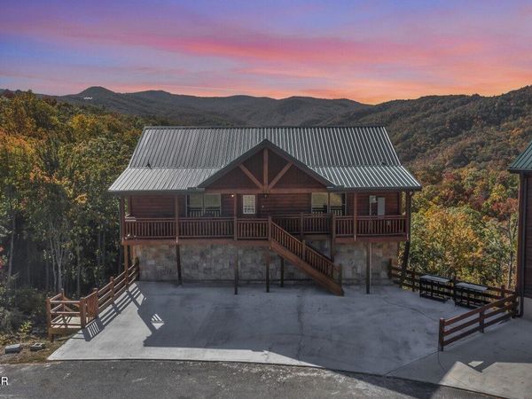 923 Street Of Dreams Drive , Gatlinburg, TN 37738