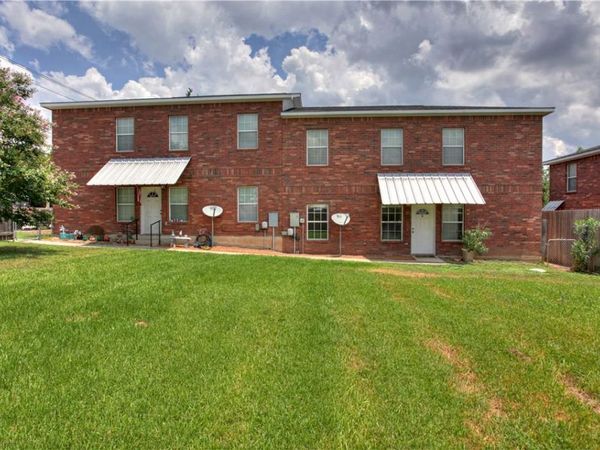 1105 N Cuernavaca DR, Unit A & B, Austin, TX 78733