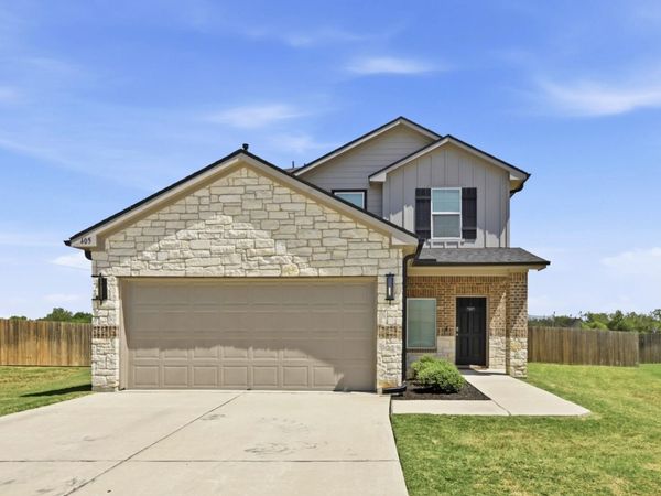 405 W Andover LN, Uhland, TX 78640