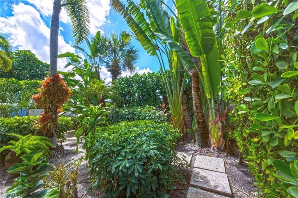 576 96th Ave N, Naples, FL 34108 Photo