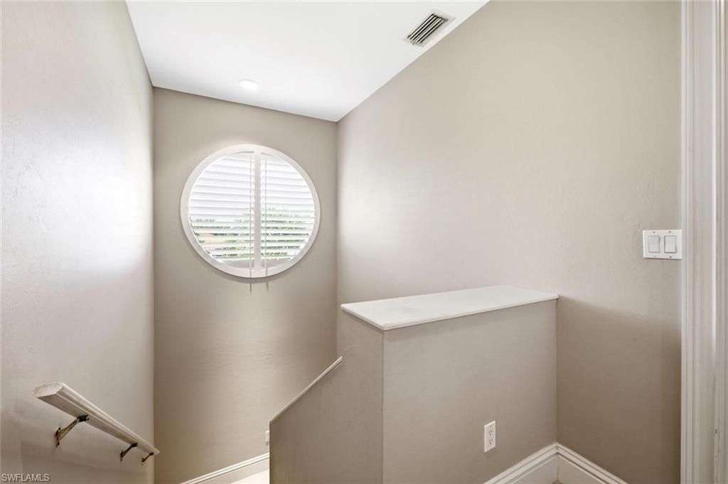 576 96th Ave N, Naples, FL 34108 Photo