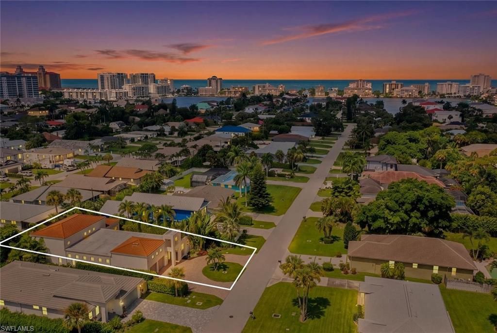 576 96th Ave N, Naples, FL 34108 Photo