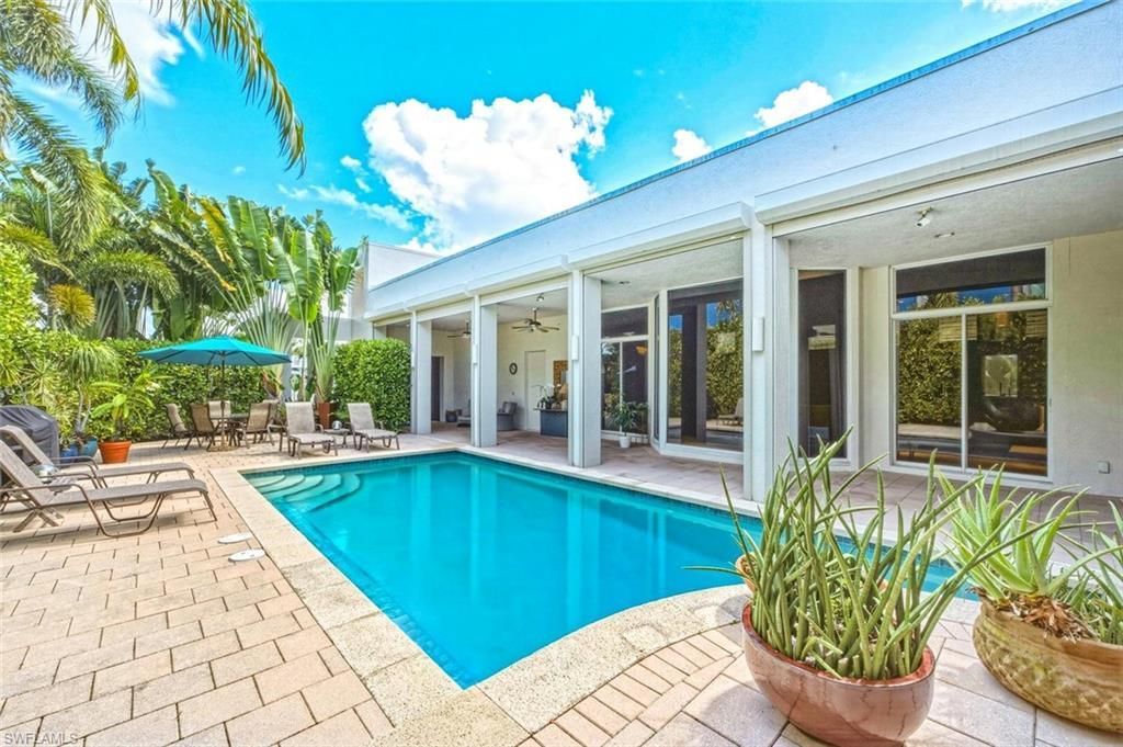 576 96th Ave N, Naples, FL 34108 Photo